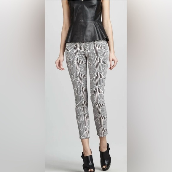 THEORY Black and white ROCHELY denim bourgeois printed crop pants size‎ 6. - Picture 1 of 12